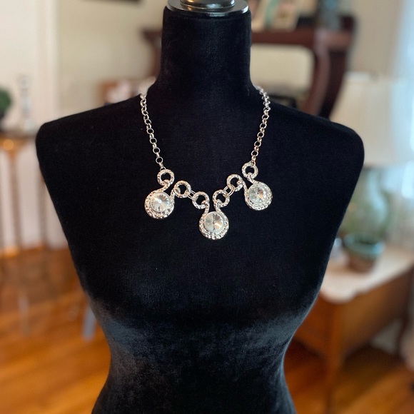 BOLD Faux Diamond medallion necklace silver, chunky chain necklace - Picture 3 of 5